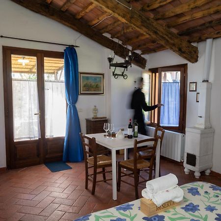 Agriturismo Colle Vento Суверето Стая снимка