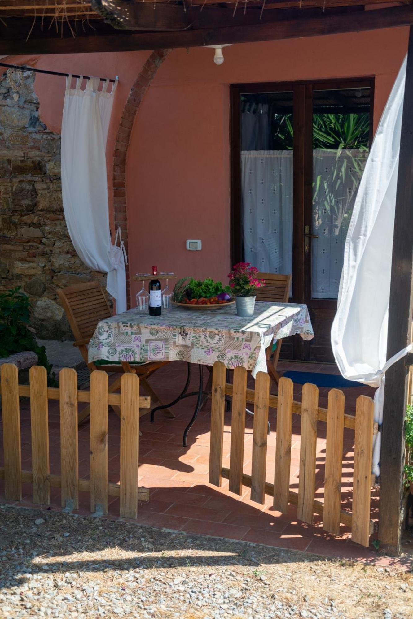 Agriturismo Colle Vento Суверето Стая снимка